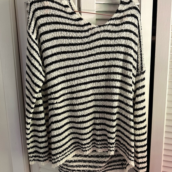 Classic Black and White Striped Women's Sweater - Picture 1 of 3